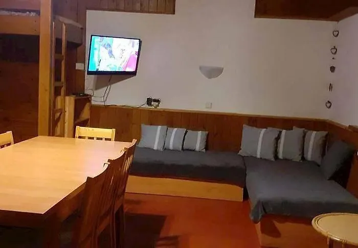 Pod Navsi - *